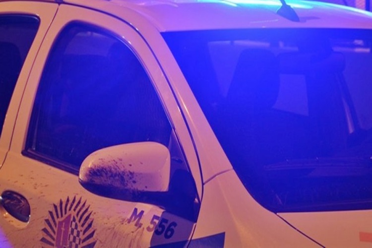 Robo millonario en una vivienda, apuntan a la empleada domestica