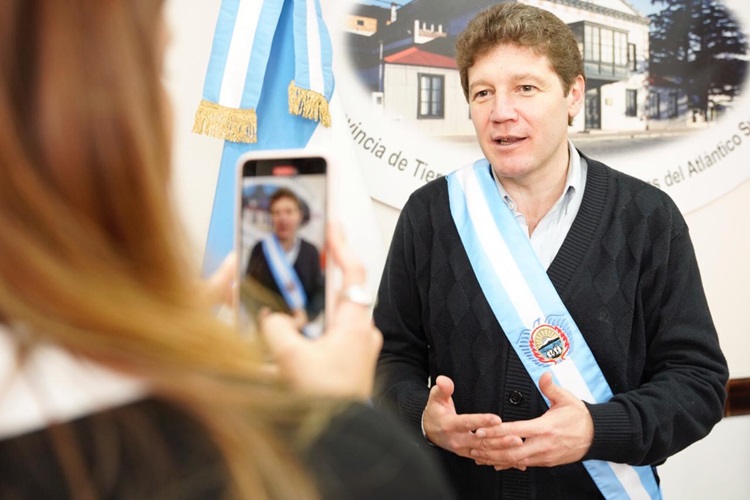 Melella entre los gobernadores con mas imagen negativa