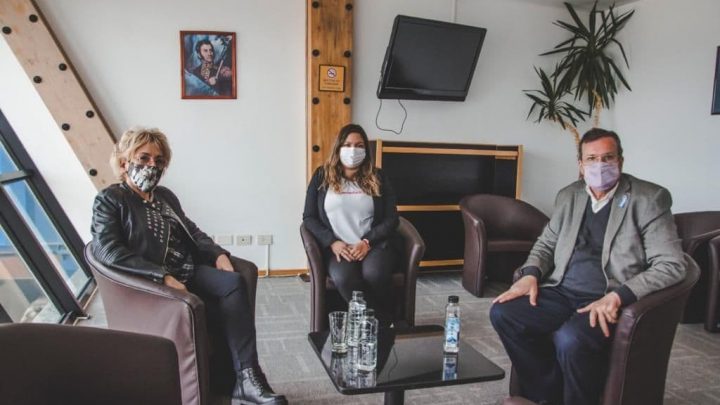 CALDERÓN: “TENER A UN INTENDENTE Y A UN MINISTRO NACIONAL ESCUCHANDO A LOS Y LAS HACEDORES DE CULTURA ES IMPORTANTÍSIMO”