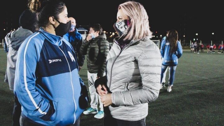 EL FÚTBOL FEMENINO TIENE SU LUGAR EN EL MES DE LA MUJER