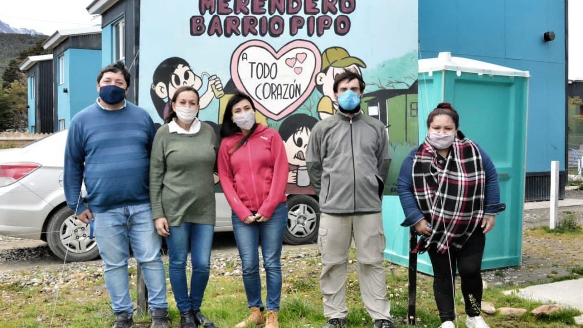 POLÍTICAS SOCIALES DE LA MUNICIPALIDAD DE USHUAIA DISTRIBUYÓ INSUMOS FRESCOS Y MERCADERÍA A 30 COMEDORES Y COPAS DE LECHE POLÍTICAS SOCIALES DE LA MUNICIPALIDAD DE USHUAIA DISTRIBUYÓ INSUMOS FRESCOS Y MERCADERÍA A 30 COMEDORES Y COPAS DE LECHE