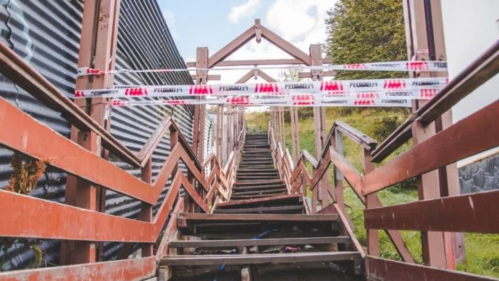 AVANZA LA OBRA DE REMODELACIÓN Y MEJORA DE LA PLAZA DE LOS BOMBEROS