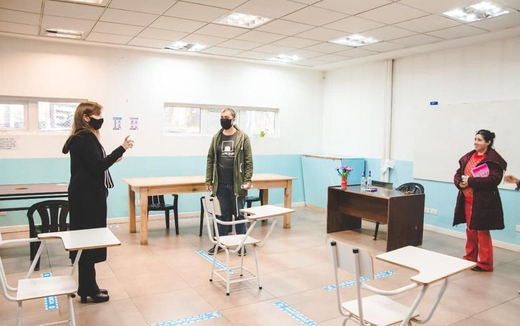 LA MUNICIPALIDAD CONSTATÓ EL CUMPLIMIENTO DE LOS PROTOCOLOS SANITARIOS EN LOS EDIFICIOS MUNICIPALES EDUCATIVOS LA MUNICIPALIDAD CONSTATÓ EL CUMPLIMIENTO DE LOS PROTOCOLOS SANITARIOS EN LOS EDIFICIOS MUNICIPALES EDUCATIVOS