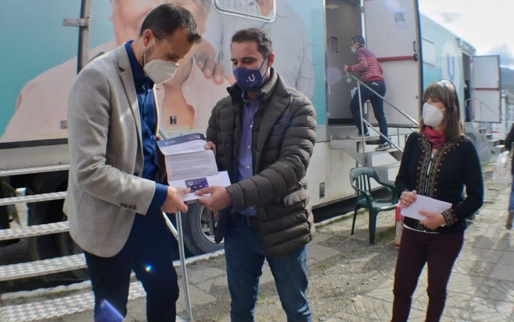 LA MUNICIPALIDAD ENTREGÓ LA TARJETA +U A TRABAJADORES Y TRABAJADORAS DE LA SALUD LA MUNICIPALIDAD ENTREGÓ LA TARJETA +U A TRABAJADORES Y TRABAJADORAS DE LA SALUD