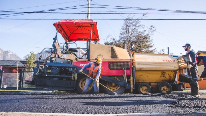 PAVIMENTARON OTRO TRAMO DE LAS CALLES BAHÍA MARGARITA  Y RÍO EWAN EN EL BARRIO PIPO