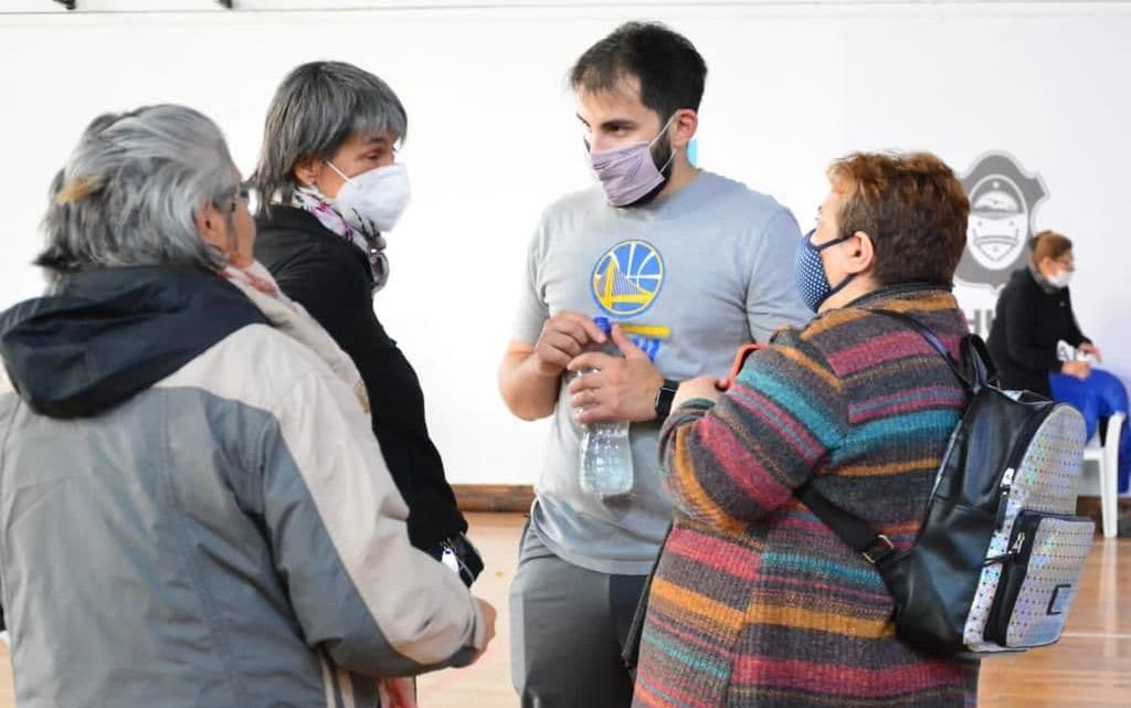 ADULTOS MAYORES DE LA CIUDAD PARTICIPARON DE LAS SEGUNDAS JORNADAS RECREATIVAS ORGANIZADAS POR EL MUNICIPIO Y PAMI