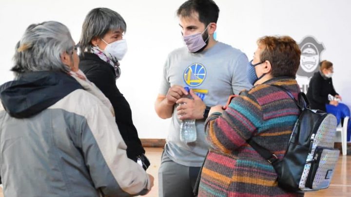 ADULTOS MAYORES DE LA CIUDAD PARTICIPARON DE LAS SEGUNDAS JORNADAS RECREATIVAS ORGANIZADAS POR EL MUNICIPIO Y PAMI