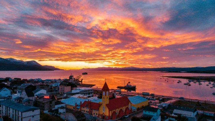 LA SECRETARÍA DE TURISMO JUNTO A LAS CÁMARAS INTENSIFICAN MEDIDAS DE PREVENCIÓN PARA EL FIN DE SEMANA LARGO