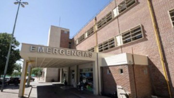 Un bebé fue llevado al hospital con un tenedor clavado en la cabeza: detuvieron a su hermano de 18 años