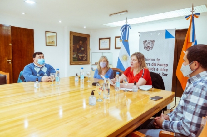 Tierra del Fuego suspende reuniones sociales y habrá restricción para circular de 00 a 06