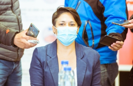 La Ministra de Educación Analía Cubino confirmó que continuarán las clases presenciales La Ministra de Educación Analía Cubino confirmó que continuarán las clases presenciales