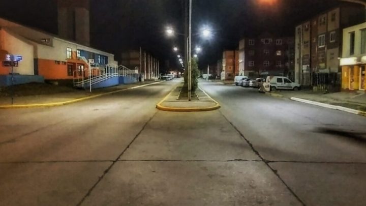 El nuevo DNU prevé prisión de hasta dos años para quienes incumplan las medidas sanitarias