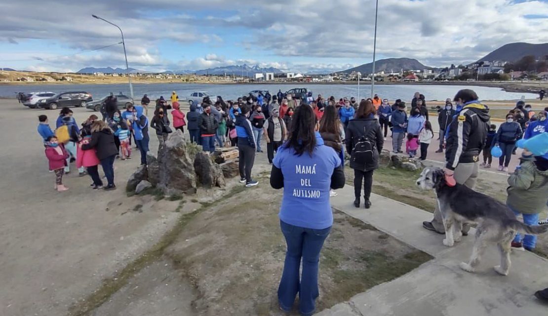 Se realizó una caminata por el Día Mundial de Concientización del Autismo en Ushuaia Se realizó una caminata por el Día Mundial de Concientización del Autismo en Ushuaia