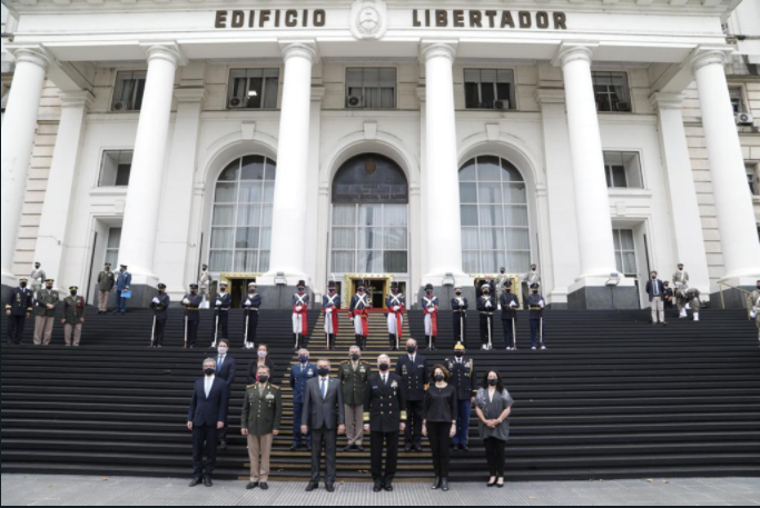 Rossi se reunió con los agregados militares y de Defensa acreditados en el país y reivindicó el valor de la cooperación internacional Rossi se reunió con los agregados militares y de Defensa acreditados en el país y reivindicó el valor de la cooperación internacional