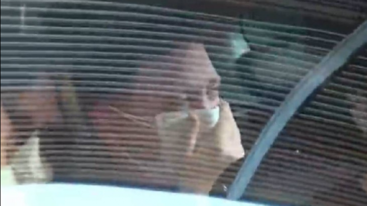 El llanto de Jonatan Viale en el velatorio de su padre