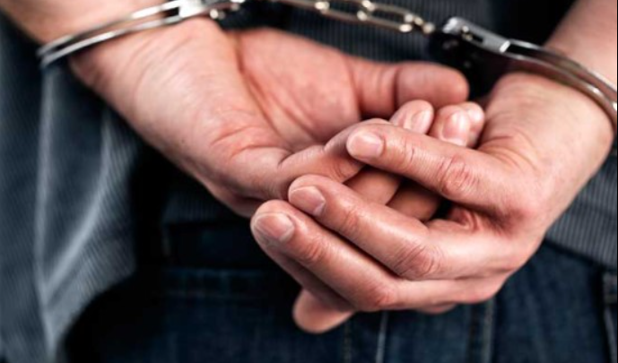 Contó que violaba a su hijastra en el trabajo y sus compañeros lo denunciaron