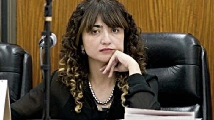 Abusó de su nieta de seis años pero una jueza le dio libertad condicional por su «buen concepto social»