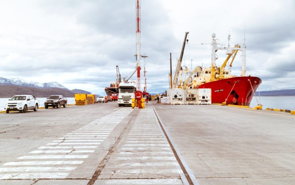 Ampliación del Puerto: “Estamos dispuestos a aportar todo lo que sea necesario, ya que creemos que es una inversión muy importante para el país”, enfatizó Meoni