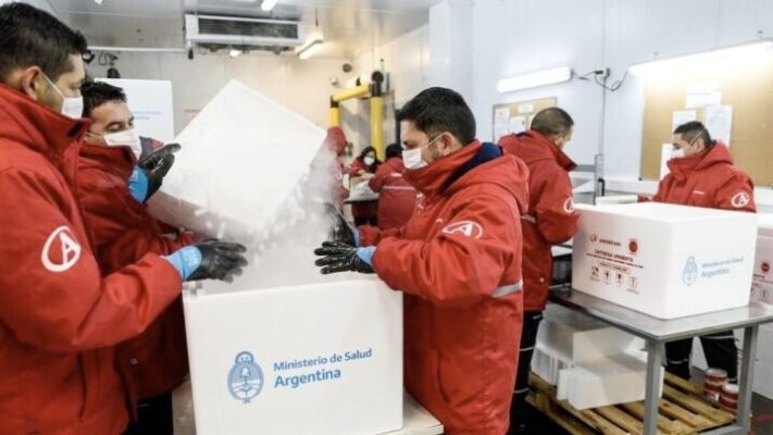 Tierra del Fuego recibirá 3 mil vacunas de Astrazeneca