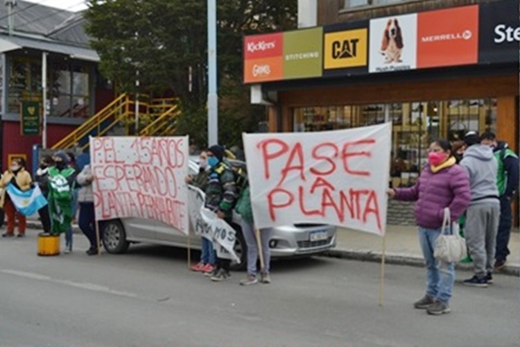 Trabajadores de planes PEL siguen reclamando el pase a planta