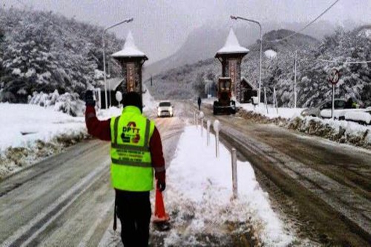 Desde el 12 de Mayo solo se podrá transitar con cubiertas de invierno por las rutas de TDF