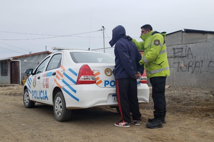 Delincuente condenado por robo e infringir la cuarentena