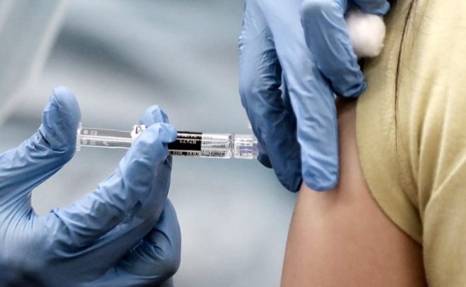 Por qué las vacunas son efectivas contra las diferentes variantes de coronavirus