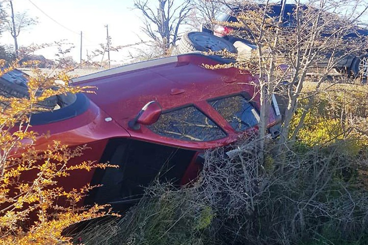 Despiste y vuelco con lesionados en la Ruta 3 Despiste y vuelco con lesionados en la Ruta 3