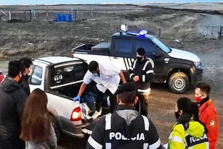 Tres detenidos por cuatrerismo en un control policial Tres detenidos por cuatrerismo en un control policial