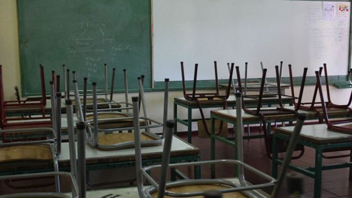 TDF, se suspenderán las clases presenciales hasta el 30 de Mayo