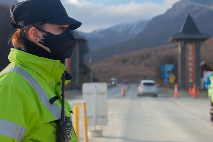Detectan a una menor que viajaba sola de Ushuaia a Tolhuin sin justificación Detectan a una menor que viajaba sola de Ushuaia a Tolhuin sin justificación