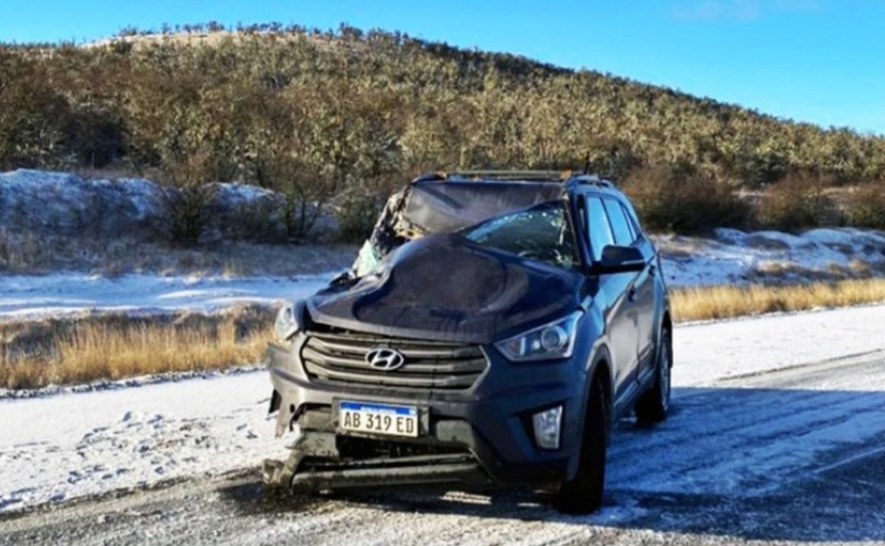 Conductora Chocó Contra El Semi De Un Camion Al Intentar Sobrepasarlo En La Ruta 3