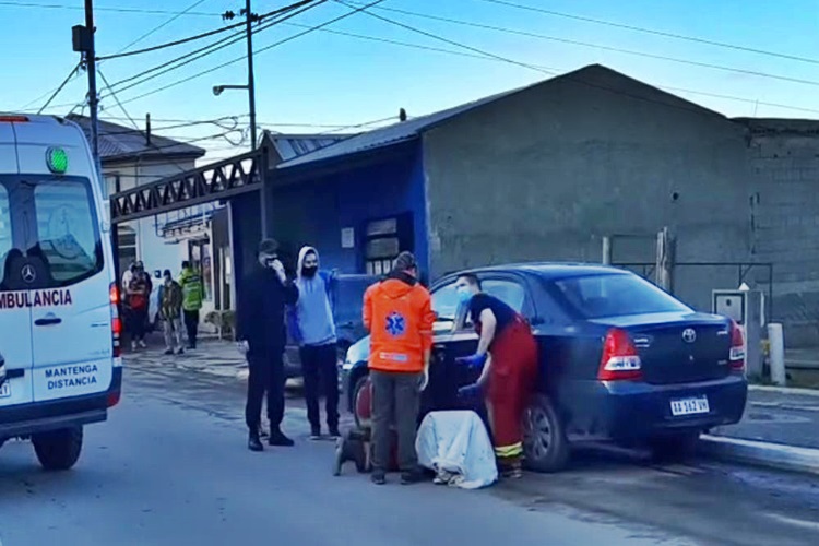 Identificaron al conductor que atropello a una mujer en Ushuaia y se fugo Identificaron al conductor que atropello a una mujer en Ushuaia y se fugo