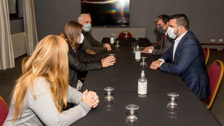 VUOTO JUNTO A LA MINISTRA DE SEGURIDAD DE LA NACIÓN FREDERIC AVANZAN EN PROYECTOS DE VIVIENDAS PARA LA PREFECTURA NAVAL