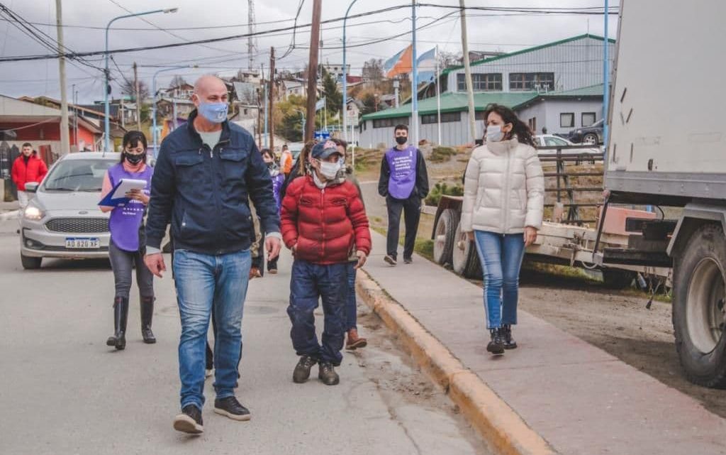 ACORDARON CON VECINOS Y VECINAS DEL BARRIO LA CANTERA REALIZAR UNA JORNADA DE LIMPIEZA INTEGRAL Y CONTINUAR CON LAS MEJORAS EN EL SECTOR