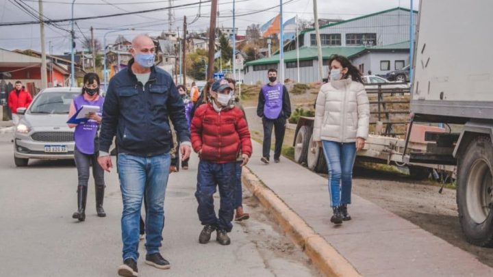 ACORDARON CON VECINOS Y VECINAS DEL BARRIO LA CANTERA REALIZAR UNA JORNADA DE LIMPIEZA INTEGRAL Y CONTINUAR CON LAS MEJORAS EN EL SECTOR