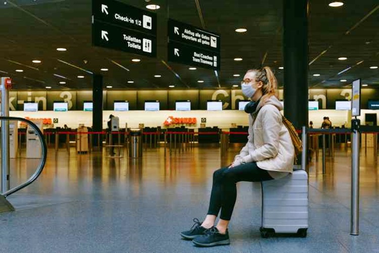 Vuelos solo pueden viajar los pasajeros esenciales y que retornen a sus domicilios