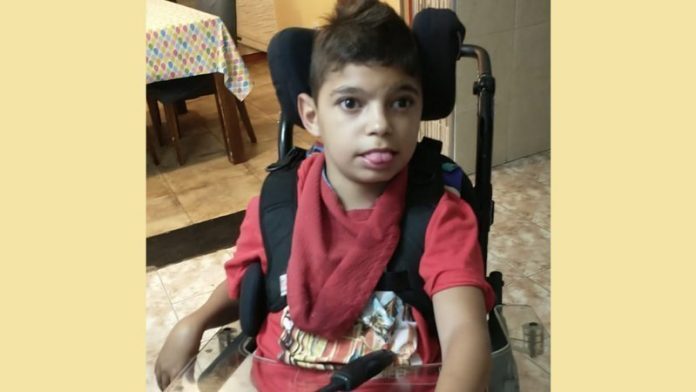 Mamá de PCD pide priorizar la vacunación de padres de niños con discapacidad