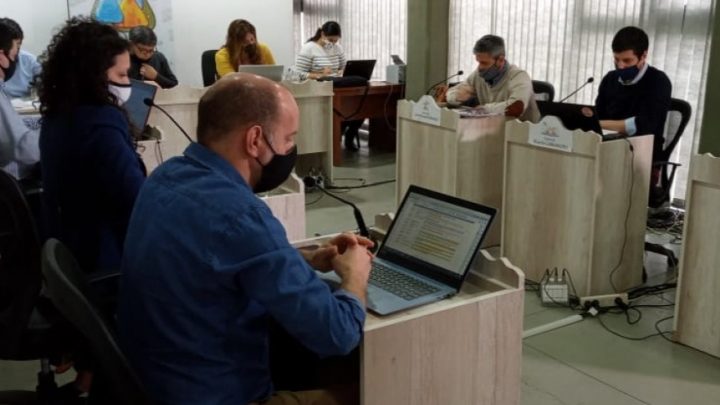 Concejales denuncian que Melella «pone en riesgo el funcionamiento del municipio»