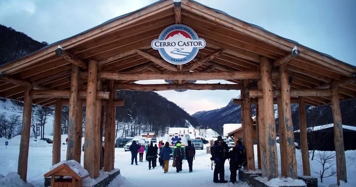 InFueTur pide a Nación que deje ingresar extranjeros para la temporada del Cerro Castor