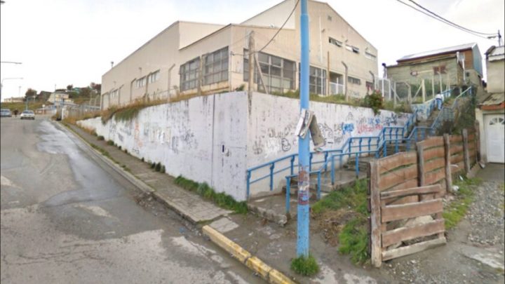 “A chicos y grandes nos metieron en una cámara frigorífica…”