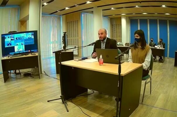 Más de 650 millones de pesos de deuda