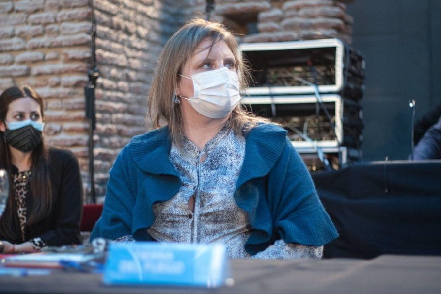 Di Giglio confirmó que se comenzará a vacunar contra el coronavirus a las embarazadas