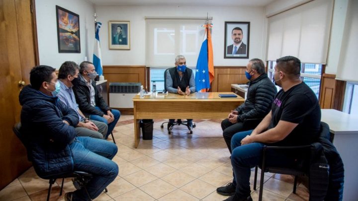 PABLO GARCÍA SE REUNIÓ CON INTEGRANTES DE LA ASOCIACIÓN DE PROPIETARIOS DE TAXIS