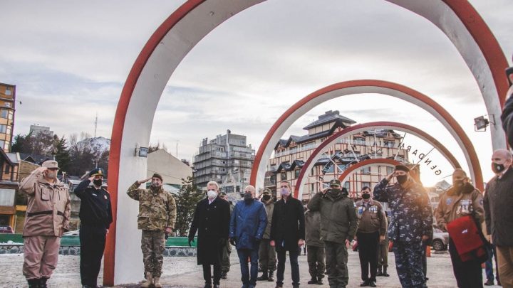 LA MUNICIPALIDAD DE USHUAIA PARTICIPÓ DEL ACTO DE HOMENAJE A MARTÍN MIGUEL DE GÜEMES EN EL BICENTENARIO DE SU MUERTE