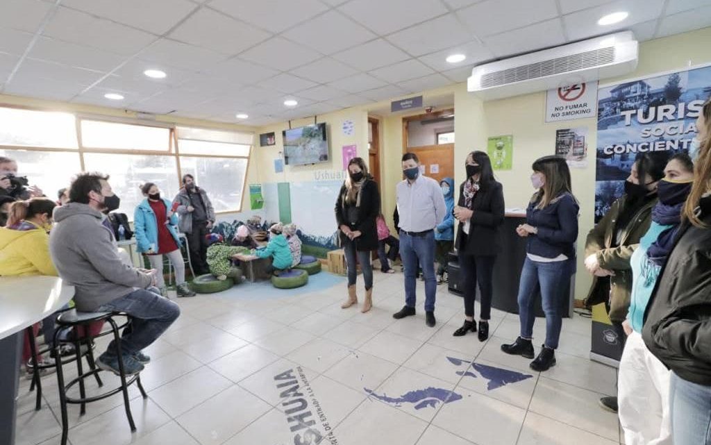 CONTINÚAN LOS RECORRIDOS Y PASEOS DEL PROGRAMA DE TURISMO SOCIAL DE LA MUNICIPALIDAD DE USHUAIA
