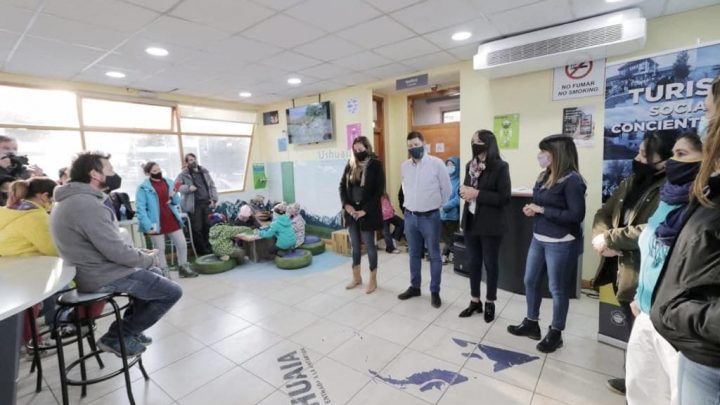 CONTINÚAN LOS RECORRIDOS Y PASEOS DEL PROGRAMA DE TURISMO SOCIAL DE LA MUNICIPALIDAD DE USHUAIA