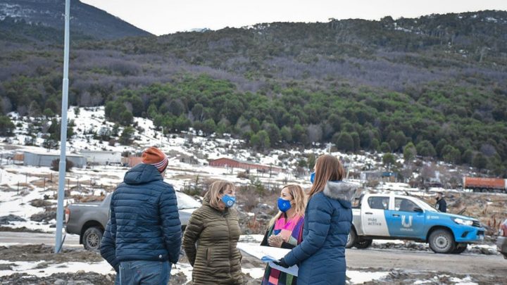 LA MUNICIPALIDAD DE USHUAIA COORDINA LOS TRABAJOS CON LA EMPRESA QUE CONSTRUIRÁ 132 VIVIENDAS DEL PROCREAR