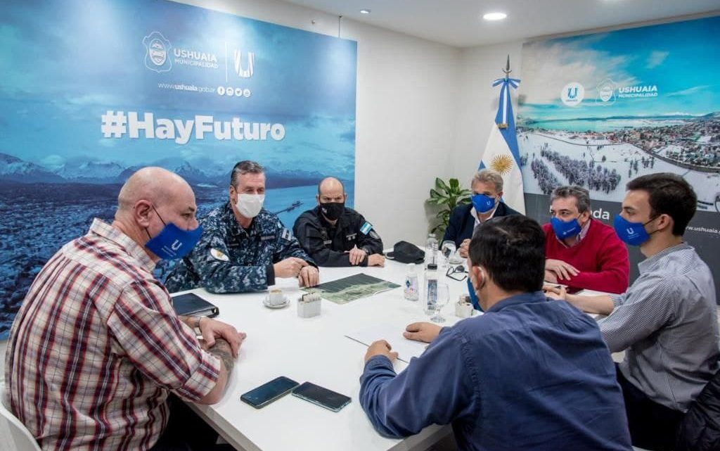 LA MUNICIPALIDAD DE USHUAIA ACORDÓ CON LA PSA Y LA ARMADA EL TRABAJO EN CONJUNTO PARA EL OPERATIVO INVIERNO