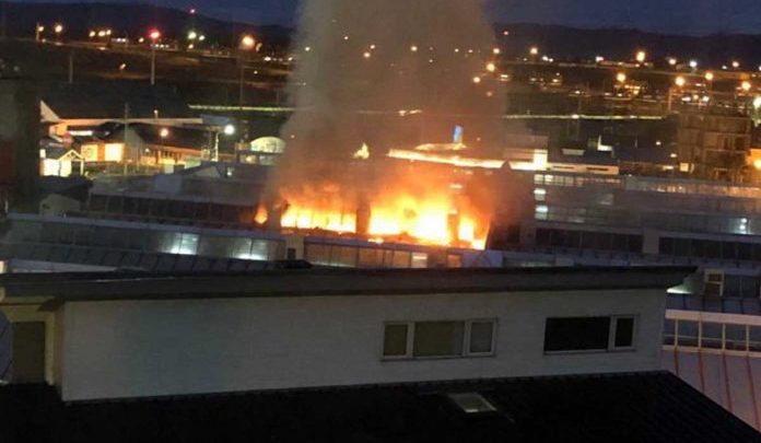 Dr. Rafael: “Lo más razonable no era ampliar el hospital de Ushuaia, sino construir otro cruzando la ciudad”